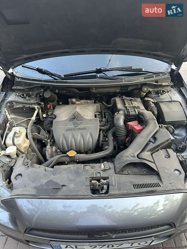 Седан Mitsubishi Lancer 2011 в Дніпрі