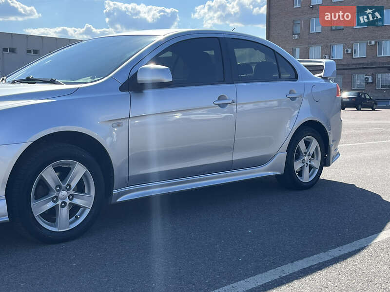 Седан Mitsubishi Lancer 2008 в Черкасах