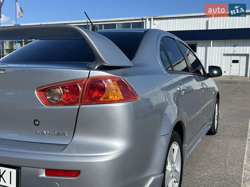 Седан Mitsubishi Lancer 2008 в Черкасах