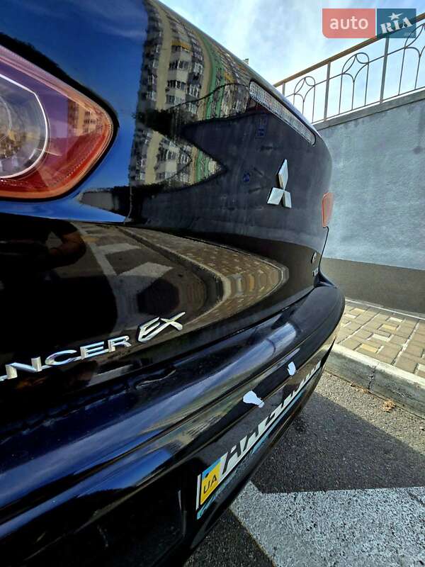 Седан Mitsubishi Lancer 2008 в Киеве