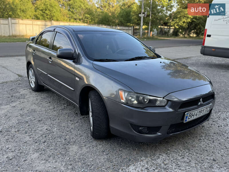 Седан Mitsubishi Lancer 2008 в Теплодаре