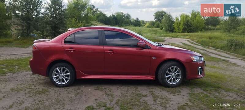 Седан Mitsubishi Lancer 2016 в Киеве