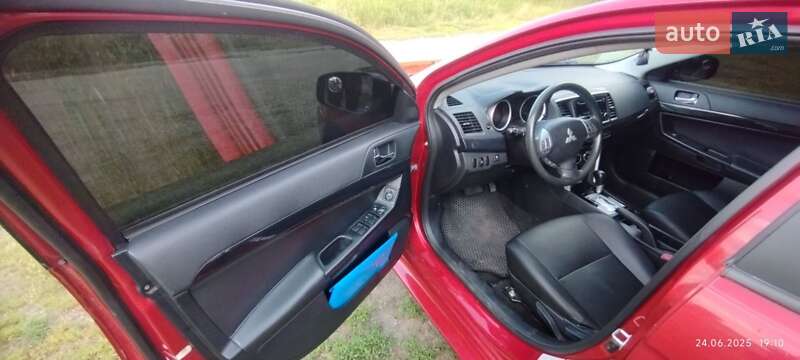 Седан Mitsubishi Lancer 2016 в Киеве