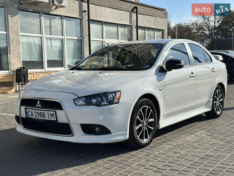 Mitsubishi Lancer 2015