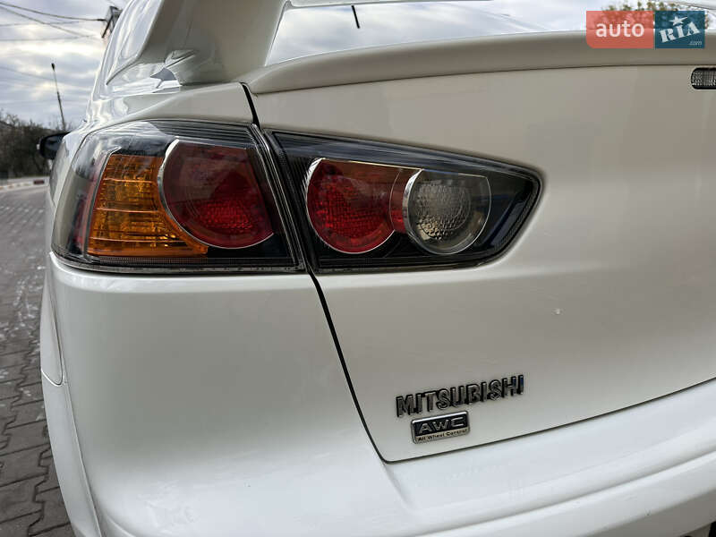 Седан Mitsubishi Lancer 2015 в Одесі