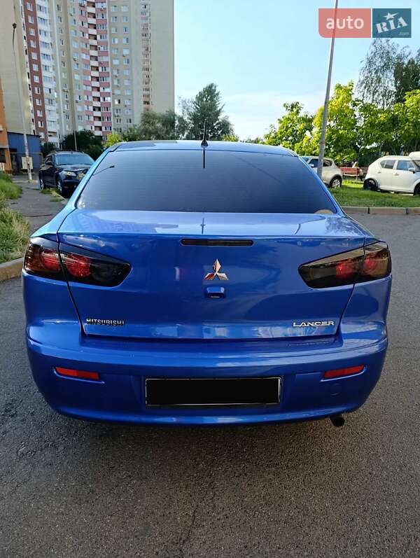 Седан Mitsubishi Lancer 2016 в Києві фото 10 Седан Mitsubishi Lancer 2016 в Києві