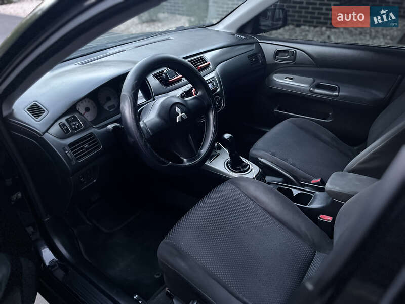 Седан Mitsubishi Lancer 2007 в Днепре