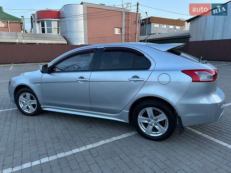 Хэтчбек Mitsubishi Lancer 2009 в Черкассах