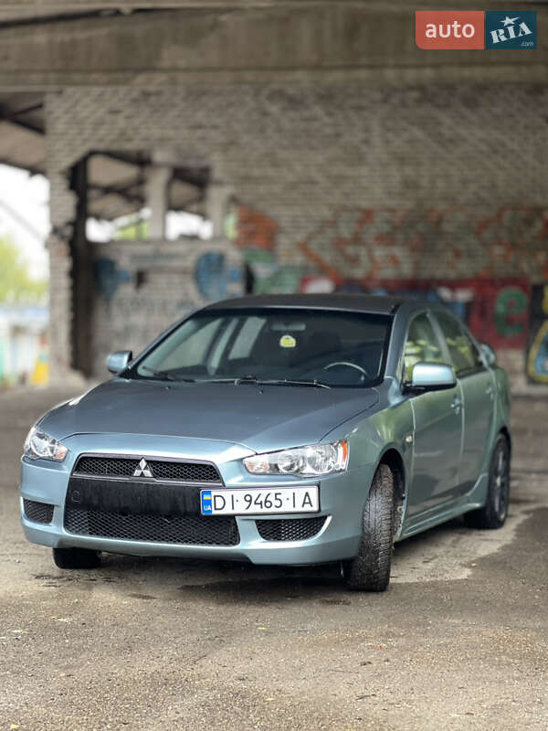 Седан Mitsubishi Lancer 2008 в Новояворовске