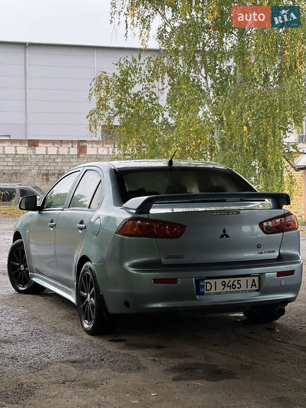 Седан Mitsubishi Lancer 2008 в Новояворовске