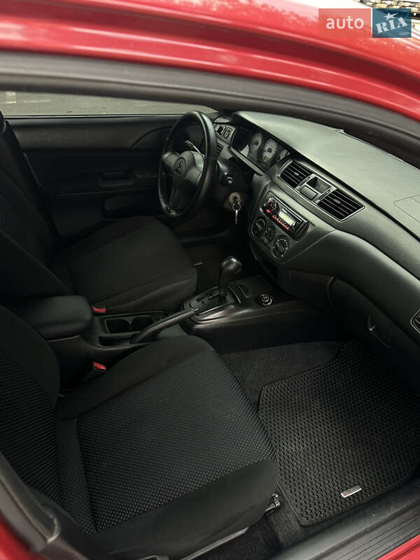 Седан Mitsubishi Lancer 2008 в Виннице