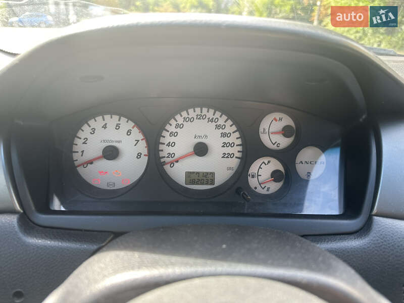 Седан Mitsubishi Lancer 2008 в Киеве