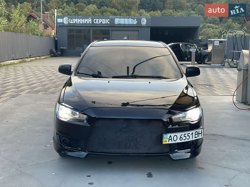 Седан Mitsubishi Lancer 2008 в Сваляве