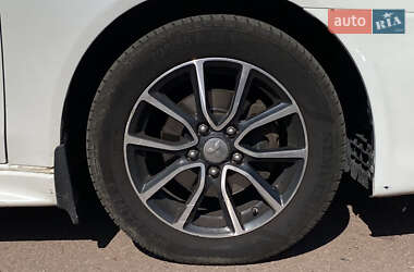 Седан Mitsubishi Lancer 2016 в 