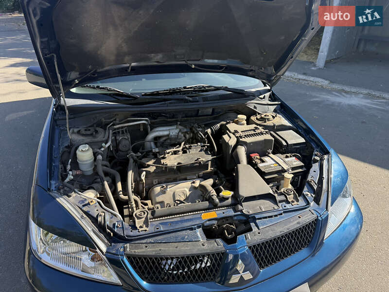 Седан Mitsubishi Lancer 2006 в Одессе