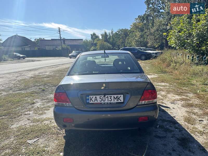 Седан Mitsubishi Lancer 2007 в Киеве