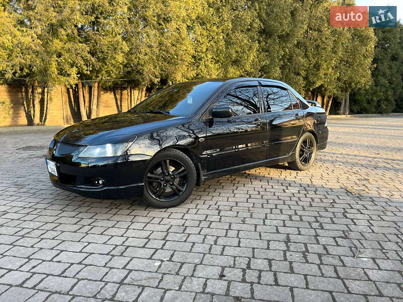 Седан Mitsubishi Lancer 2005 в Ирпене
