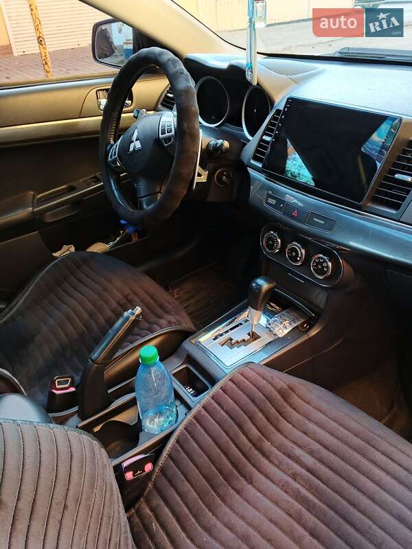 Седан Mitsubishi Lancer 2010 в Болграді