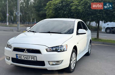 Седан Mitsubishi Lancer 2015 в Днепре