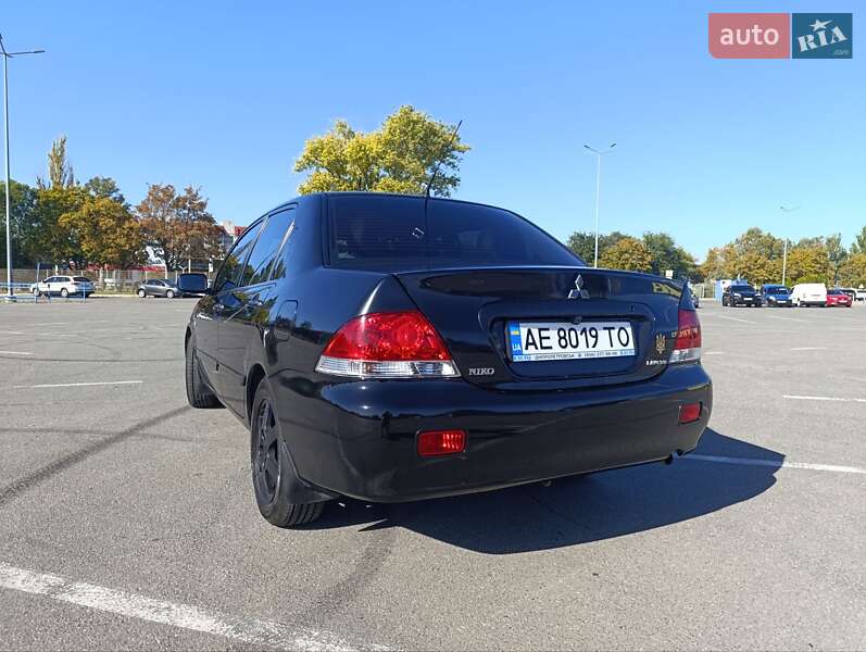 Седан Mitsubishi Lancer 2009 в Днепре