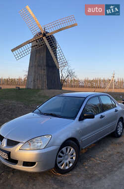 Седан Mitsubishi Lancer 2004 в Звенигородке