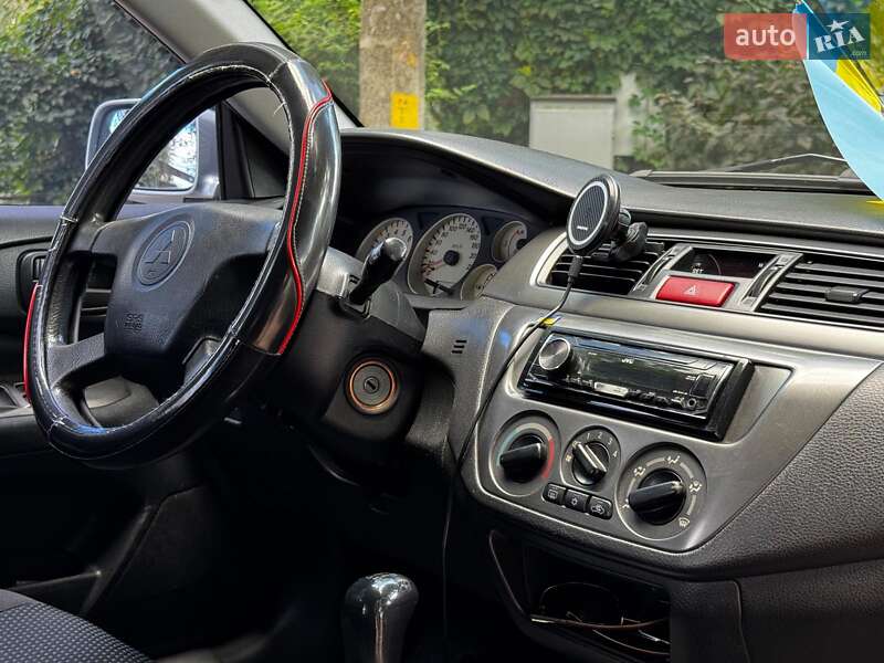 Седан Mitsubishi Lancer 2005 в Киеве фото 27 Седан Mitsubishi Lancer 2005 в Киеве