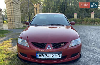 Седан Mitsubishi Lancer 2004 в Летичеве