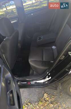 Хэтчбек Mitsubishi Lancer 2010 в 