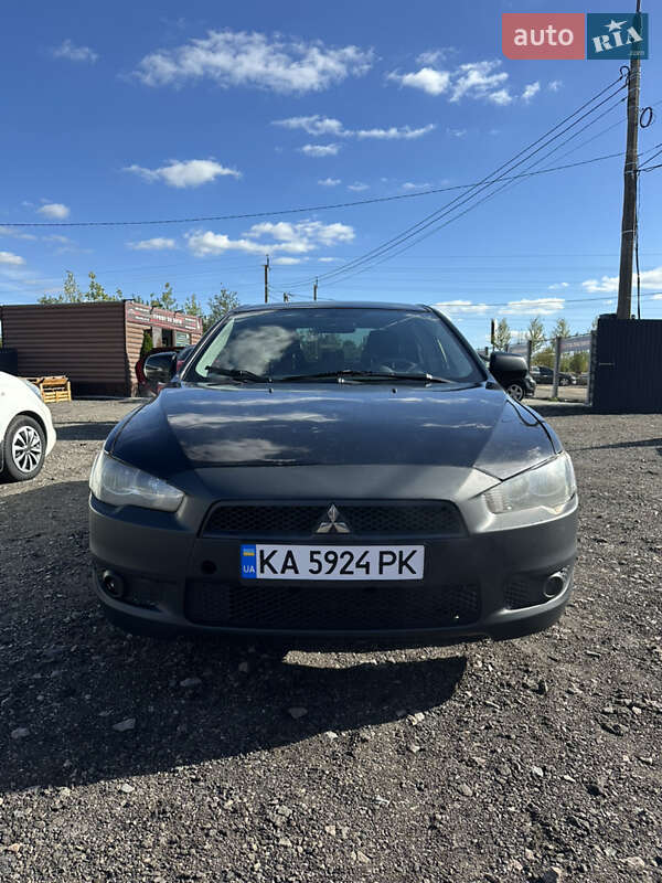 Седан Mitsubishi Lancer 2007 в Киеве