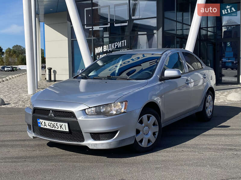 Mitsubishi Lancer 2011