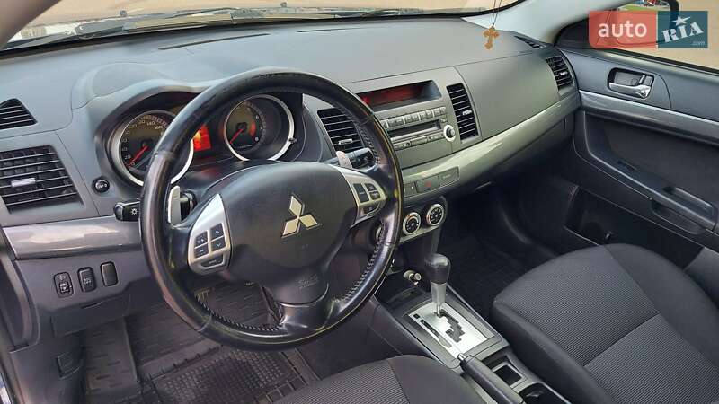 Седан Mitsubishi Lancer 2008 в Киеве