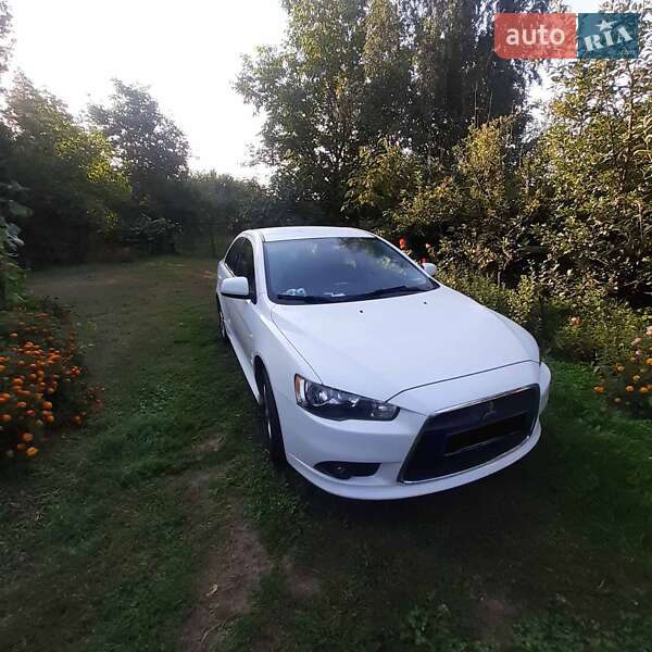 Седан Mitsubishi Lancer 2013 в Броварах