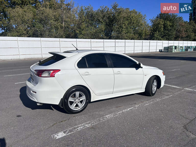 Хэтчбек Mitsubishi Lancer 2009 в Кременчуге