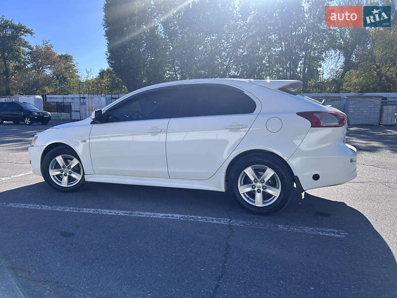 Хэтчбек Mitsubishi Lancer 2009 в Кременчуге