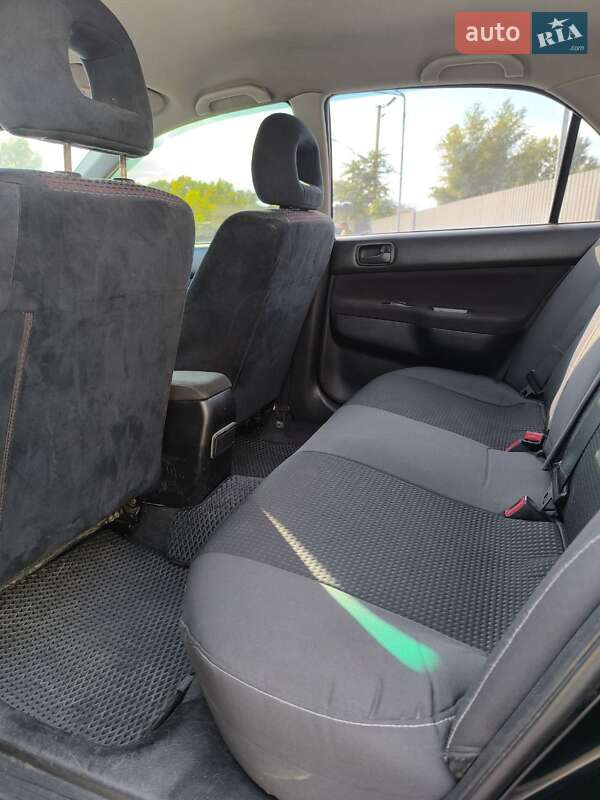 Седан Mitsubishi Lancer 2006 в Днепре