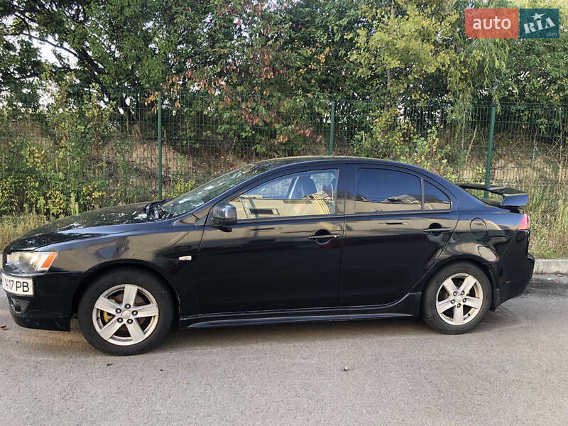 Седан Mitsubishi Lancer 2007 в Киеве