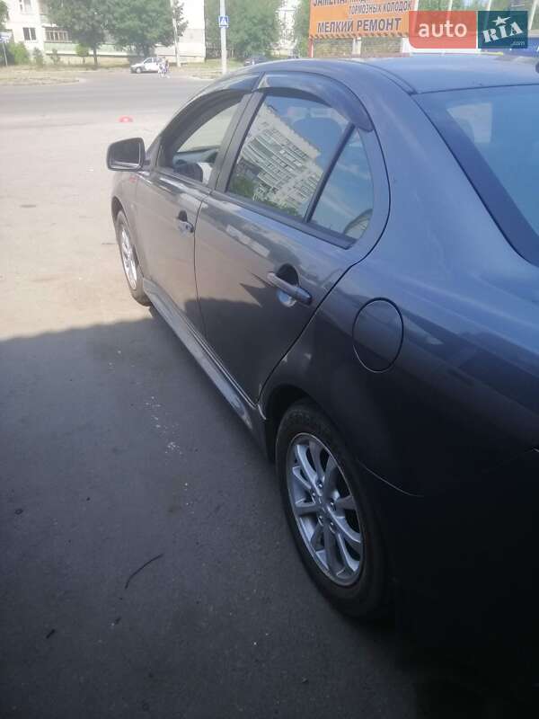Седан Mitsubishi Lancer 2011 в Харькове