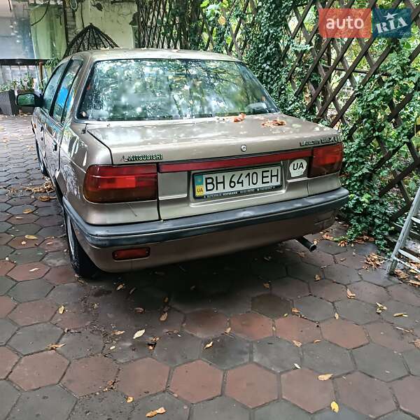 Mitsubishi Lancer 1989