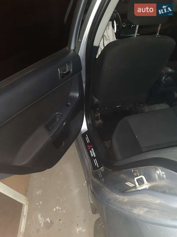 Седан Mitsubishi Lancer 2008 в Харькове фото 7 Седан Mitsubishi Lancer 2008 в Харькове