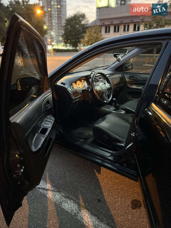 Седан Mitsubishi Lancer 2006 в Броварах