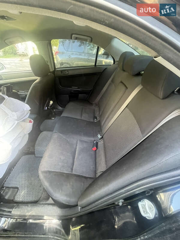 Седан Mitsubishi Lancer 2008 в Ужгороді