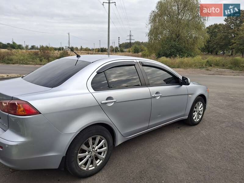 Седан Mitsubishi Lancer 2007 в Чернигове