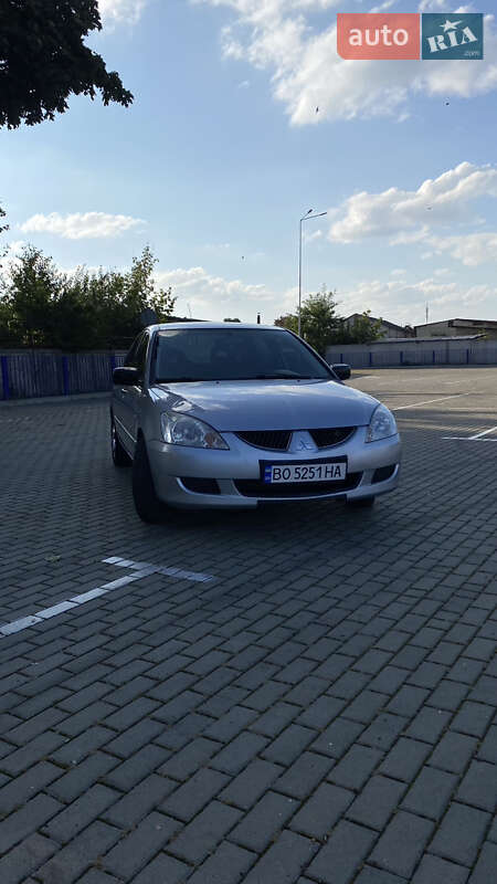 Седан Mitsubishi Lancer 2004 в 