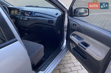 Седан Mitsubishi Lancer 2004 в 