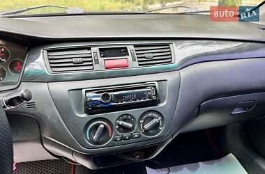 Седан Mitsubishi Lancer 2005 в 