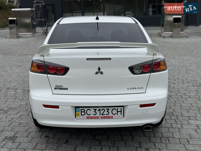 Седан Mitsubishi Lancer 2009 в Львове