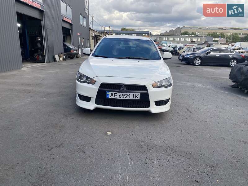 Седан Mitsubishi Lancer 2008 в Днепре