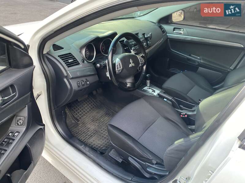 Седан Mitsubishi Lancer 2008 в Днепре
