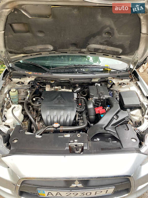 Седан Mitsubishi Lancer 2013 в Києві фото 18 Седан Mitsubishi Lancer 2013 в Києві