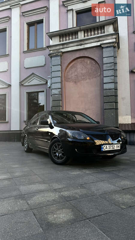Седан Mitsubishi Lancer 2006 в Черкасах